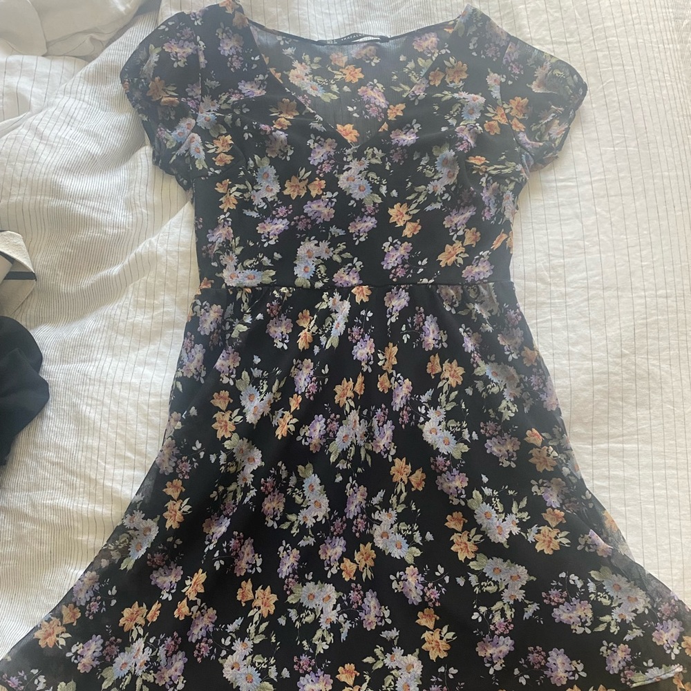 Zara floral short sleeve dress